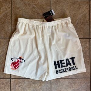 NWT Mitchell & Ness Miami Heat NBA Gameday Mesh 7" Shorts Men’s XL